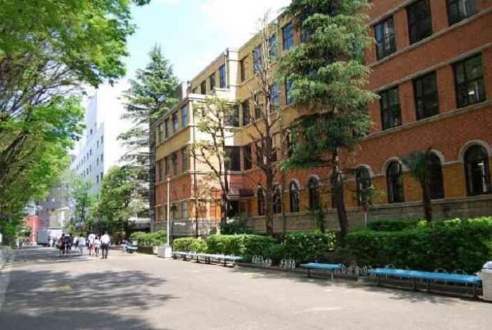 Cơ sở Yotsuya thuộc Đại học Sophia Nhật Bản 