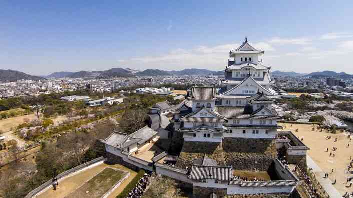 Tổng quan về lâu đài Hạc trắng Himeji