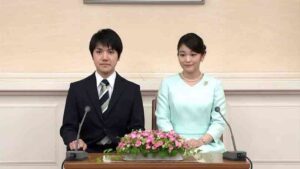 Công chúa Mako và anh Komuro Kei thông báo kế hoạch đính hôn tại cuộc họp báo năm 2017